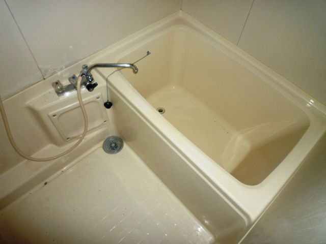 FC秦野鶴巻コーポ 風呂画像