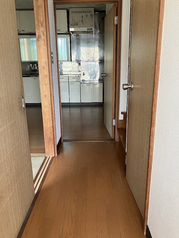 簑島テラスハウス 玄関