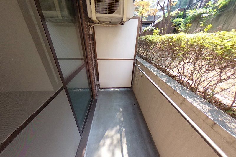 タートルストーンビル ベランダ