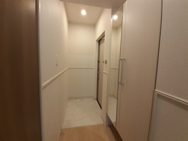 クラルテ 玄関