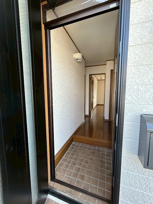 西鎌倉貸家 玄関