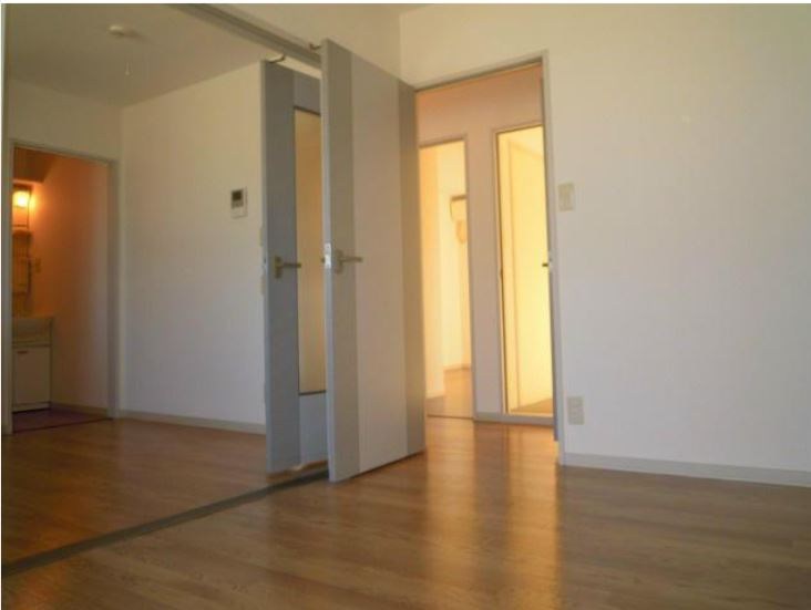 エステート山室 リビング