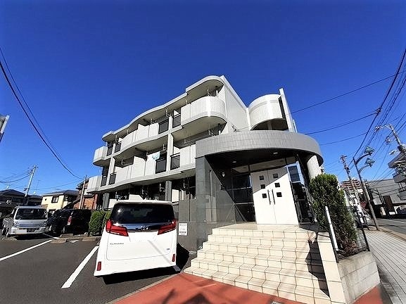 メゾン　ド　ブローテＡ 303号室 外観