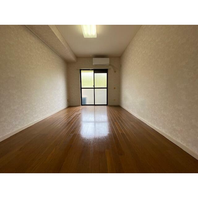 フジビューハイツ山下 リビング