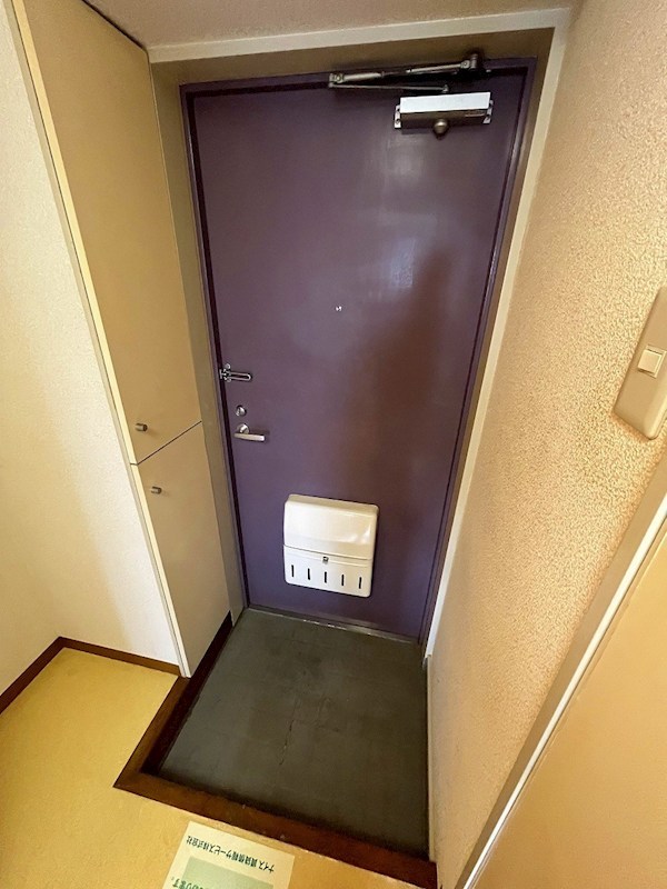 ロアールハイツ 玄関