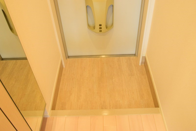 セレッソ鶴巻  玄関