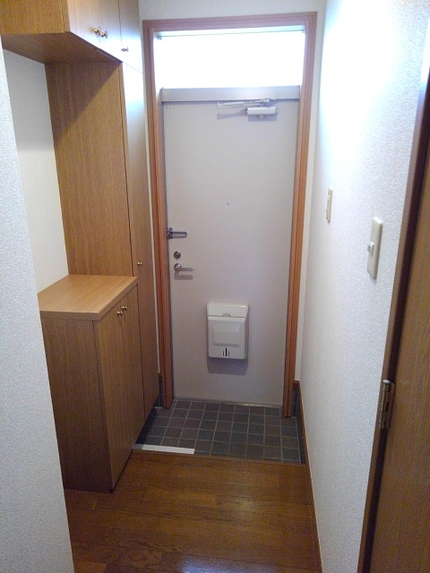 メゾンミニヨン 玄関