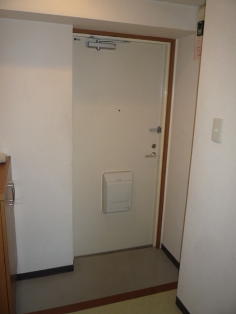 フジスカイ幸町 玄関