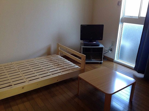 レオパレスＫＡＷＡＧＵＣＨＩ１ ベッドルーム