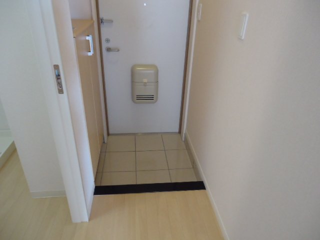 サルビア 玄関