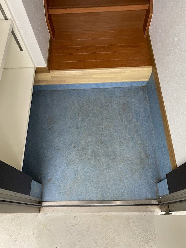 クラウンハイツ3 玄関