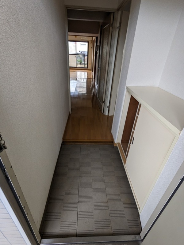 グランドステータス相武台 玄関