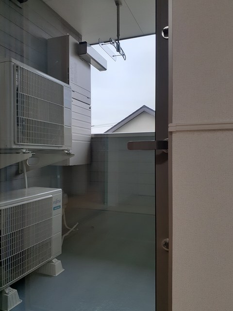 ルミエール　椿 ベランダ
