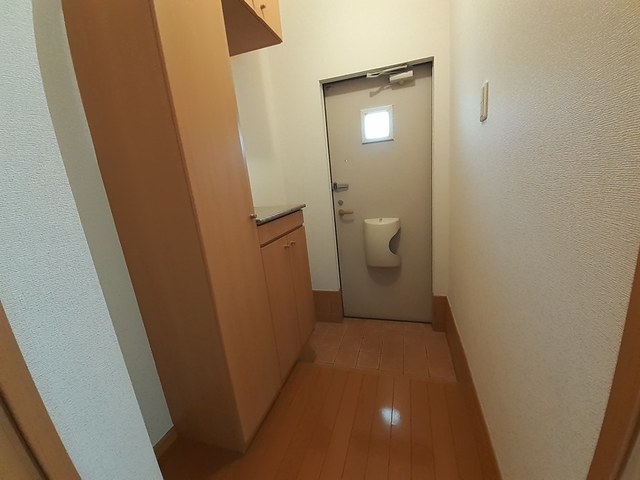 ブルンネン・ハオス 玄関