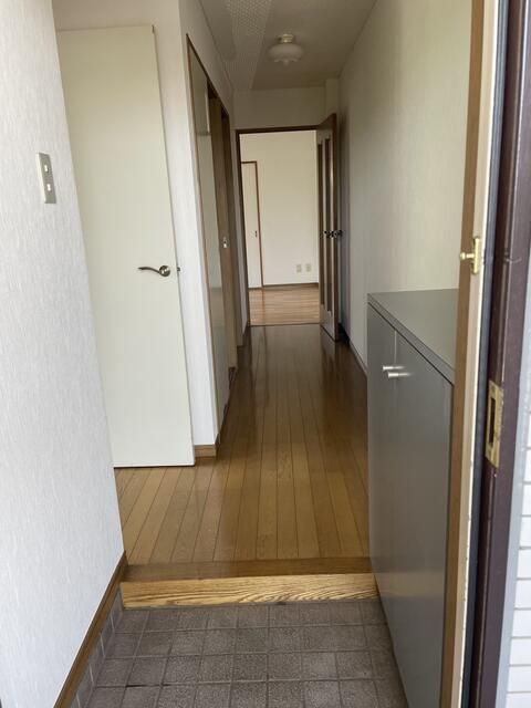レーゾンデートル湘南 玄関