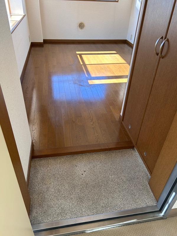 ラフィントール湘南 玄関