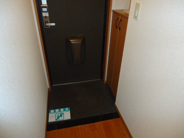 ソレアード湘南 玄関