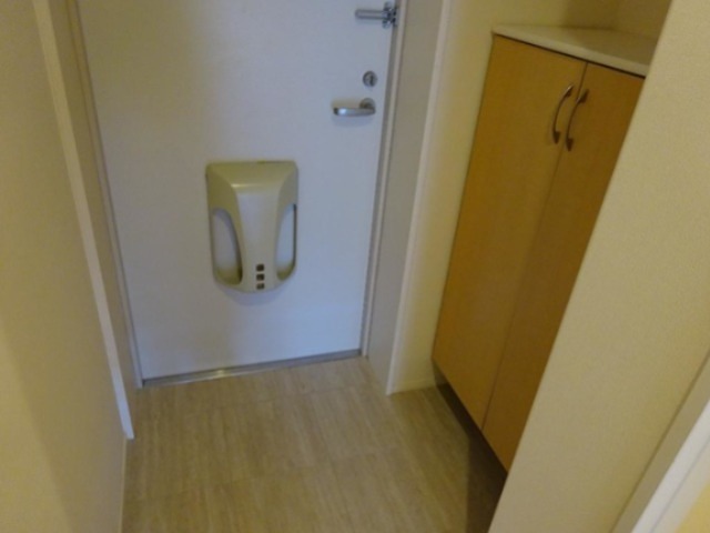 グランルポン 玄関