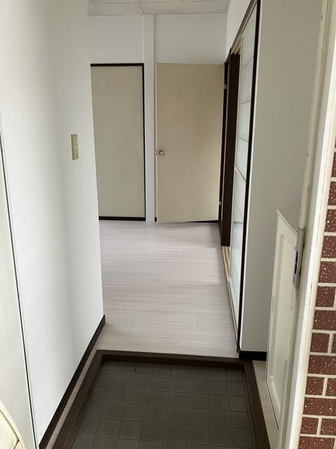 第２南ニューハイツ 玄関