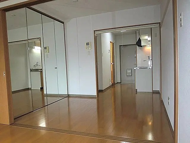 ベッドルーム