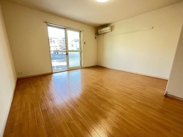 アザレア鎌倉 リビング