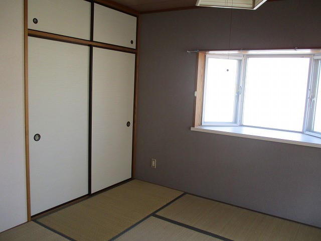 ヒルハイツ中田 ベッドルーム