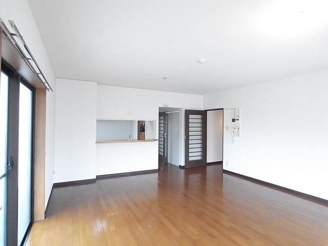 ダイアパレス湘南ヒルズ二宮 リビング