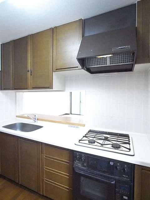 ダイアパレス湘南ヒルズ二宮 キッチン