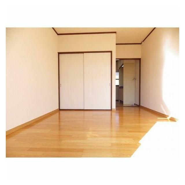 ファーストアルズ湘南 リビング