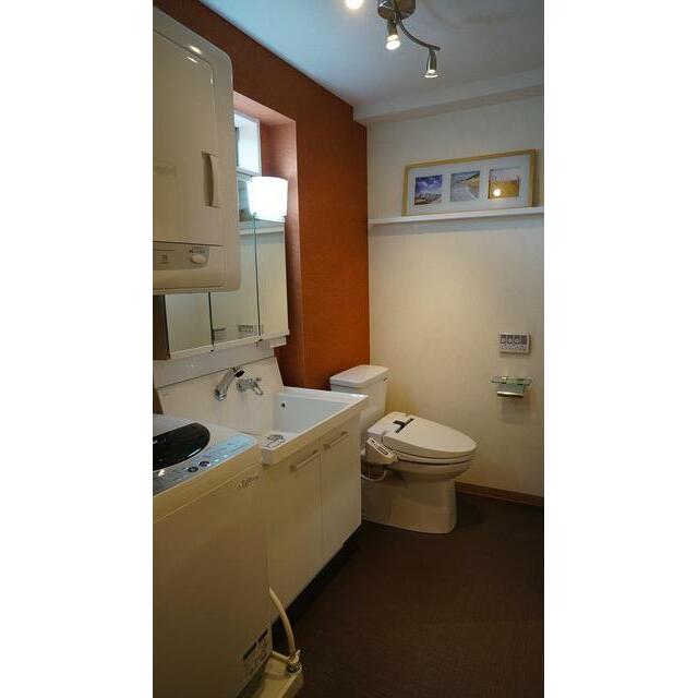デザイナーズ　ワインレッドの色の部屋　クォーツマンション その他1