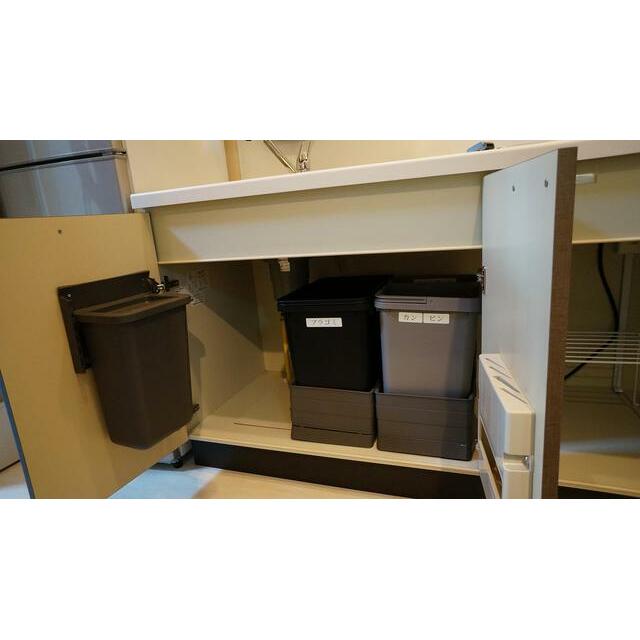 デザイナーズ　ワインレッドの色の部屋　クォーツマンション その他3