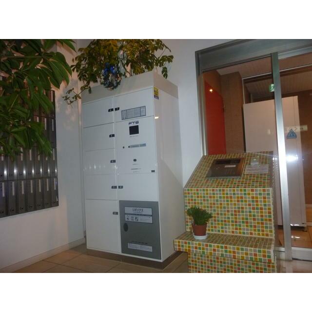 デザイナーズ　ワインレッドの色の部屋　クォーツマンション その他7