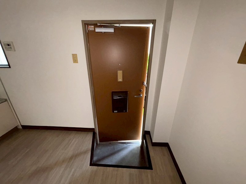 エクセル鴨宮 玄関