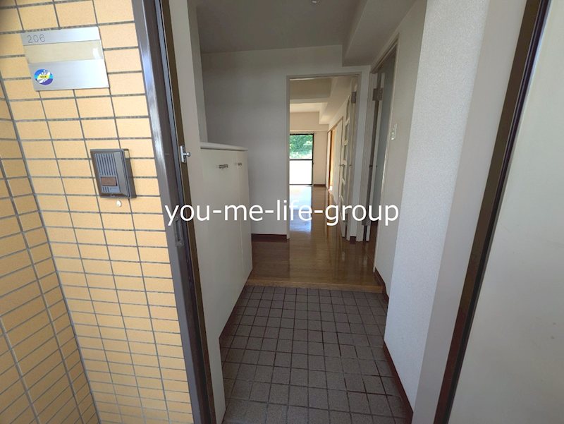 ホーユウパレス秦野Ⅱ 玄関