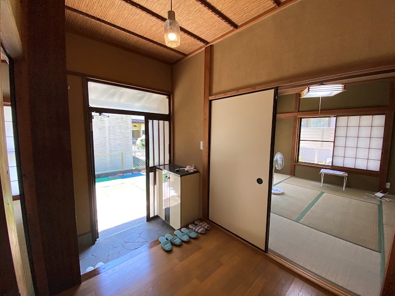 大磯山王町貸家 玄関