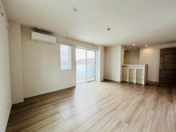 同タイプ参考写真 Pear Residence リビング