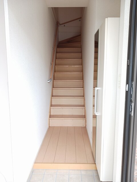 エレガンス蛍田Ａ 玄関
