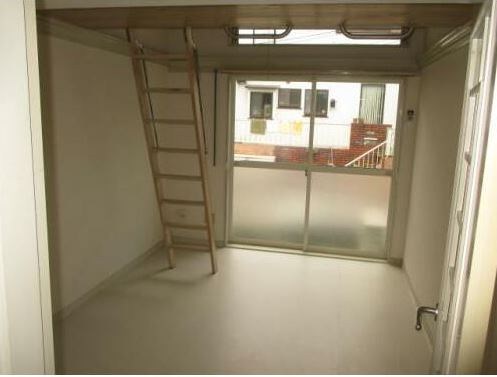 レオパレスブランカ リビング