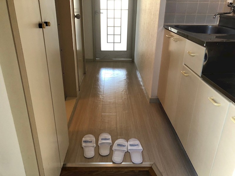 レオパレスブランカ 玄関
