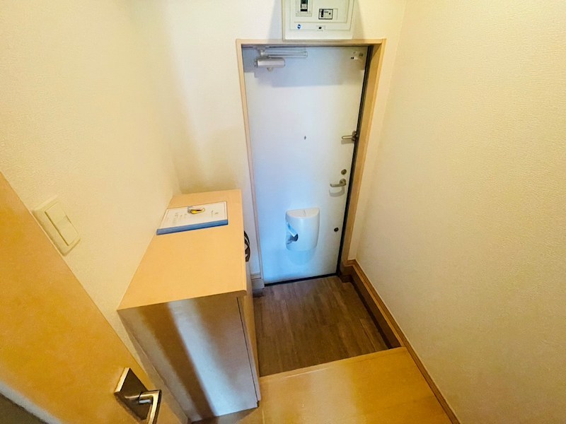 クリプト武蔵 玄関