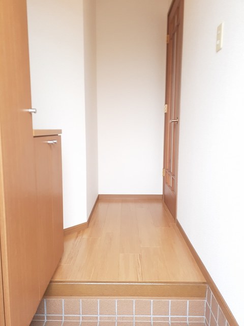 エステート本屋敷 玄関