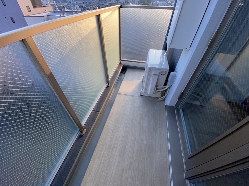 小田急伊勢原駅前マンション ベランダ