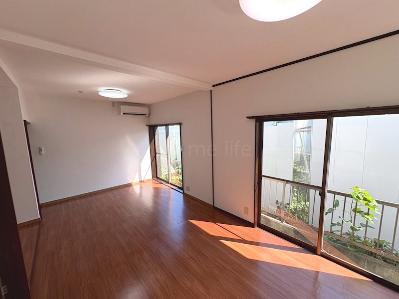 小菅ケ谷２丁目戸建て（連棟） リビング