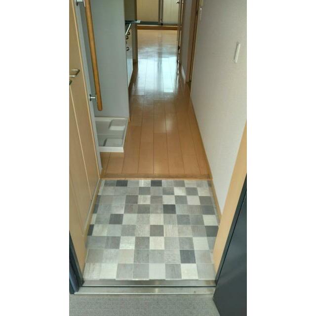 グランドエンブレム寒川 玄関
