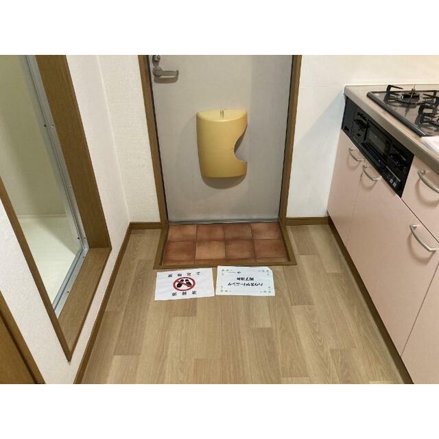イーストヒル美濃 玄関