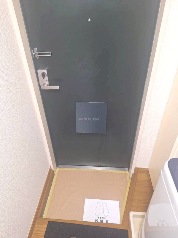 クイーンズK 玄関