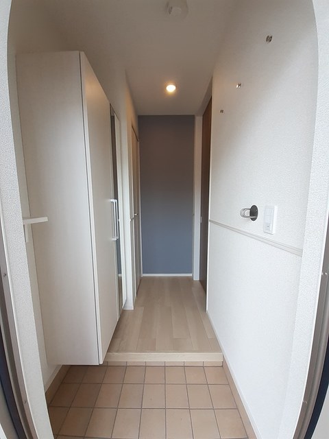カーサ・ヨシ 玄関