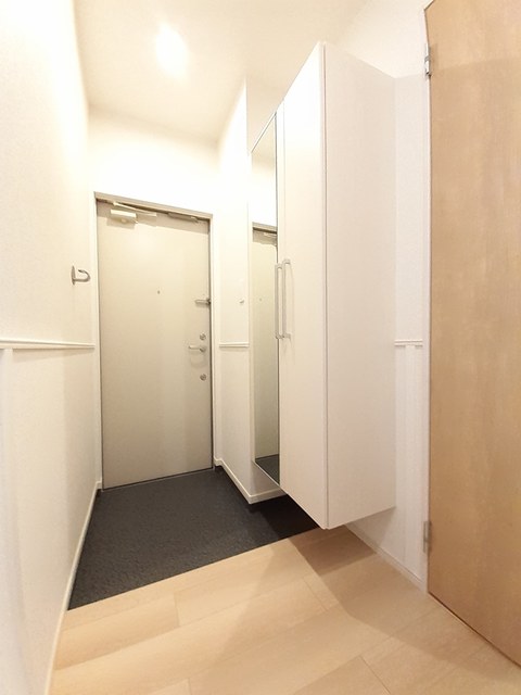 グリシーヌ 玄関