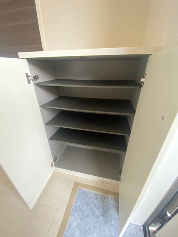 緑壱番館Ｋａｔｕｍｉ 玄関