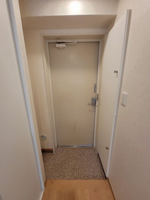 ラホーヤ藤沢 玄関